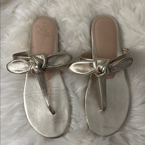 Stuart Weitzman Bandeau T-Strap Gold Women's Sandals Size 8 - Picture 1 of 10